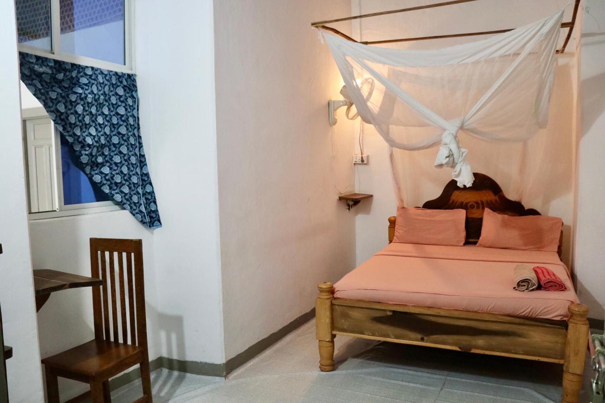 Balcony House Bed & Breakfast Zanzibar Exterior photo